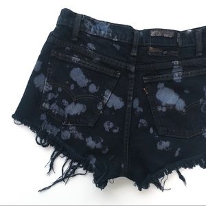 Vintage High Rise Orange Tab Levi’s Cutoff Shorts